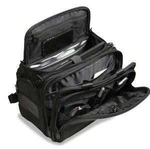 NTW Andare Apex 15” Flight Tote Bag